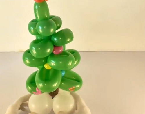 🎄 Новогодний декор за 5 минут: ёлка из воздушных шаров своими руками