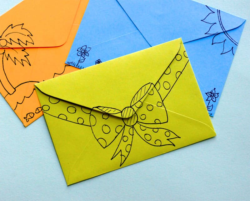 Разрисованная бумага. Красивый подарочный конверт. Украсить конверт. Конверт из бумаги. Разрисовать конверт.