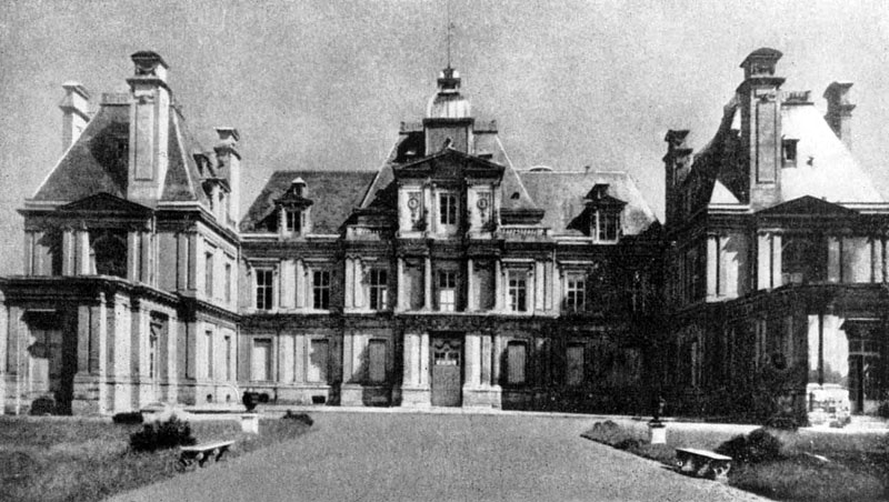 Мансарды в дворцовой архитектуре средневекового Парижа